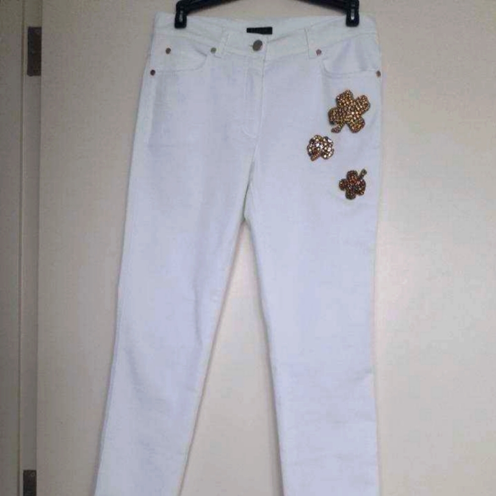Escada white stretch jeans size 36 beaded flower
